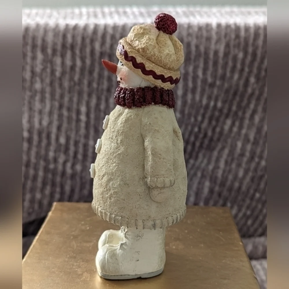 Vintage Snowperson With Boots,‎ Hat And Scarf Neutral Colors Resin Figurine 5